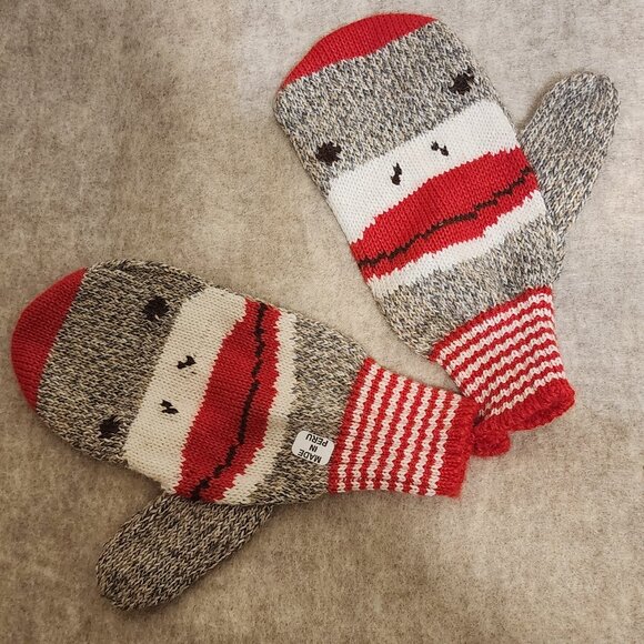 Sock Monkey Mittens made of Alpaca yarn - Picture 5 of 5